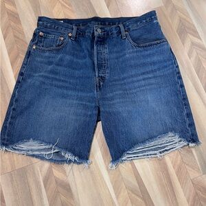 LEVI’s 501 -90’s Button-fly Distressed Jean Shorts W32